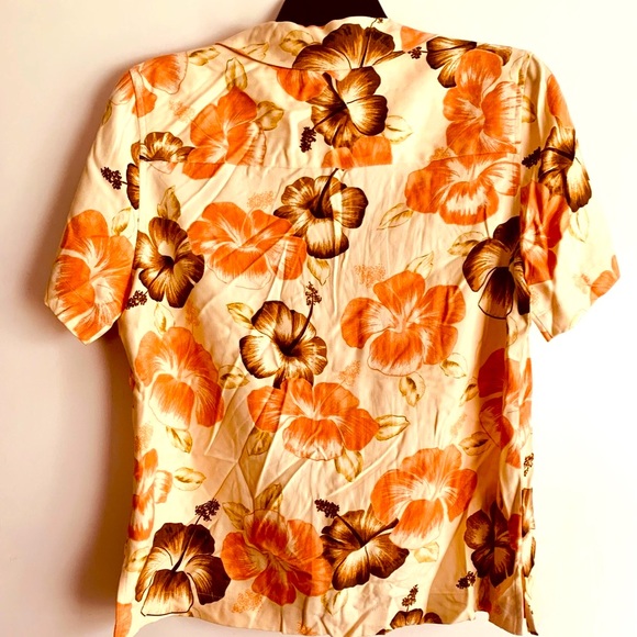 Tommy Bahama Brushed Hibiscus Top - Picture 2 of 9